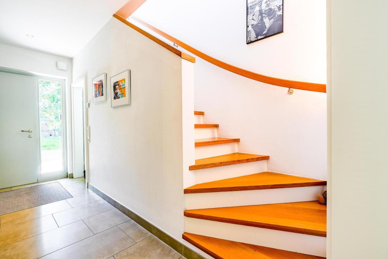 Appartement Schoenes Zimmer Nr 3 In Leer Ortsteil Nuettermoor à Nuttermoor Extérieur photo